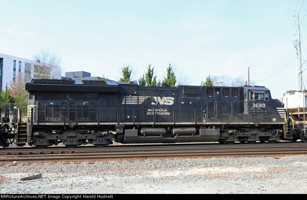 NS 3680